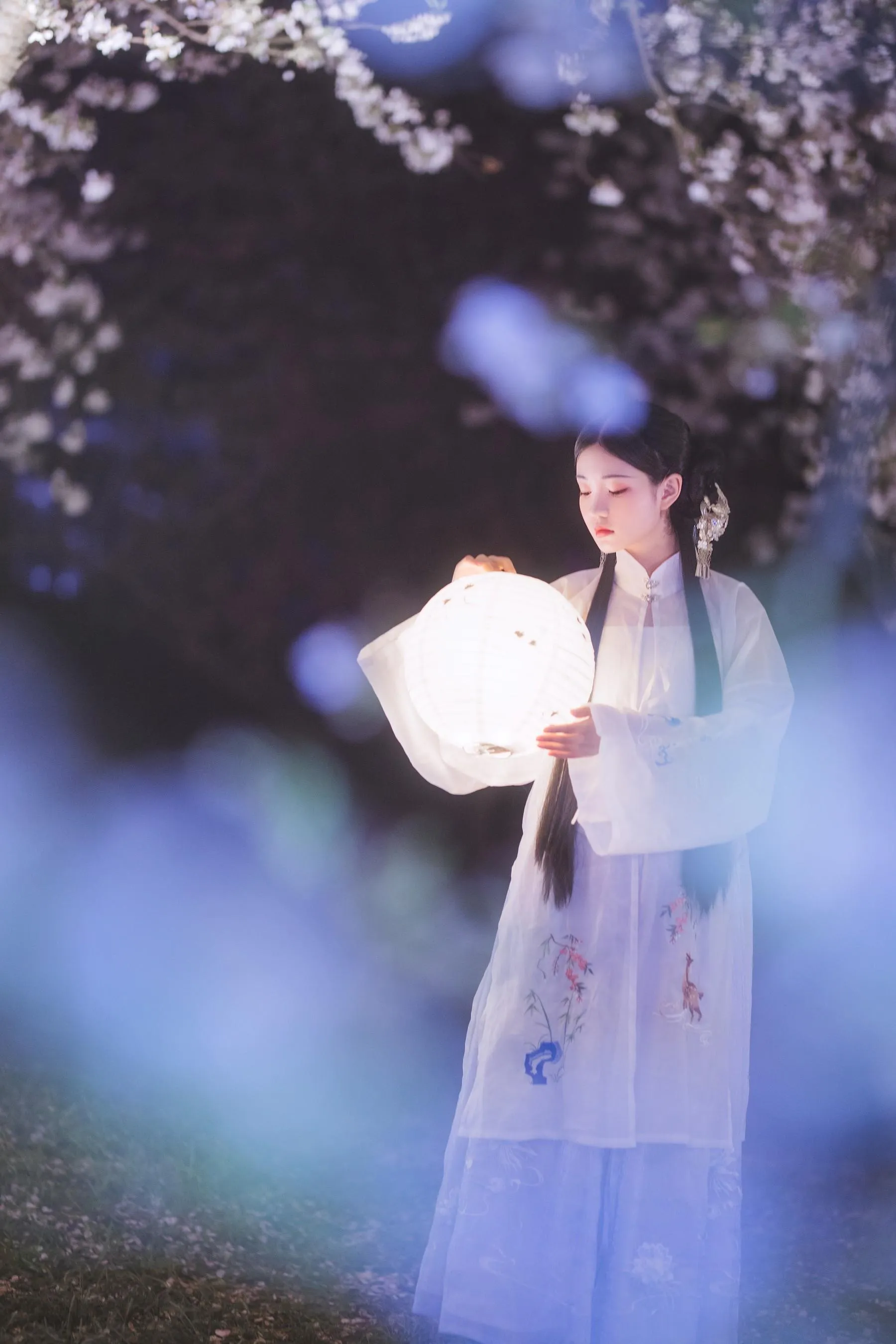 [艺图语] 2022.05.11 梦遣看花人 吴莹琨琨 [22P]插图8